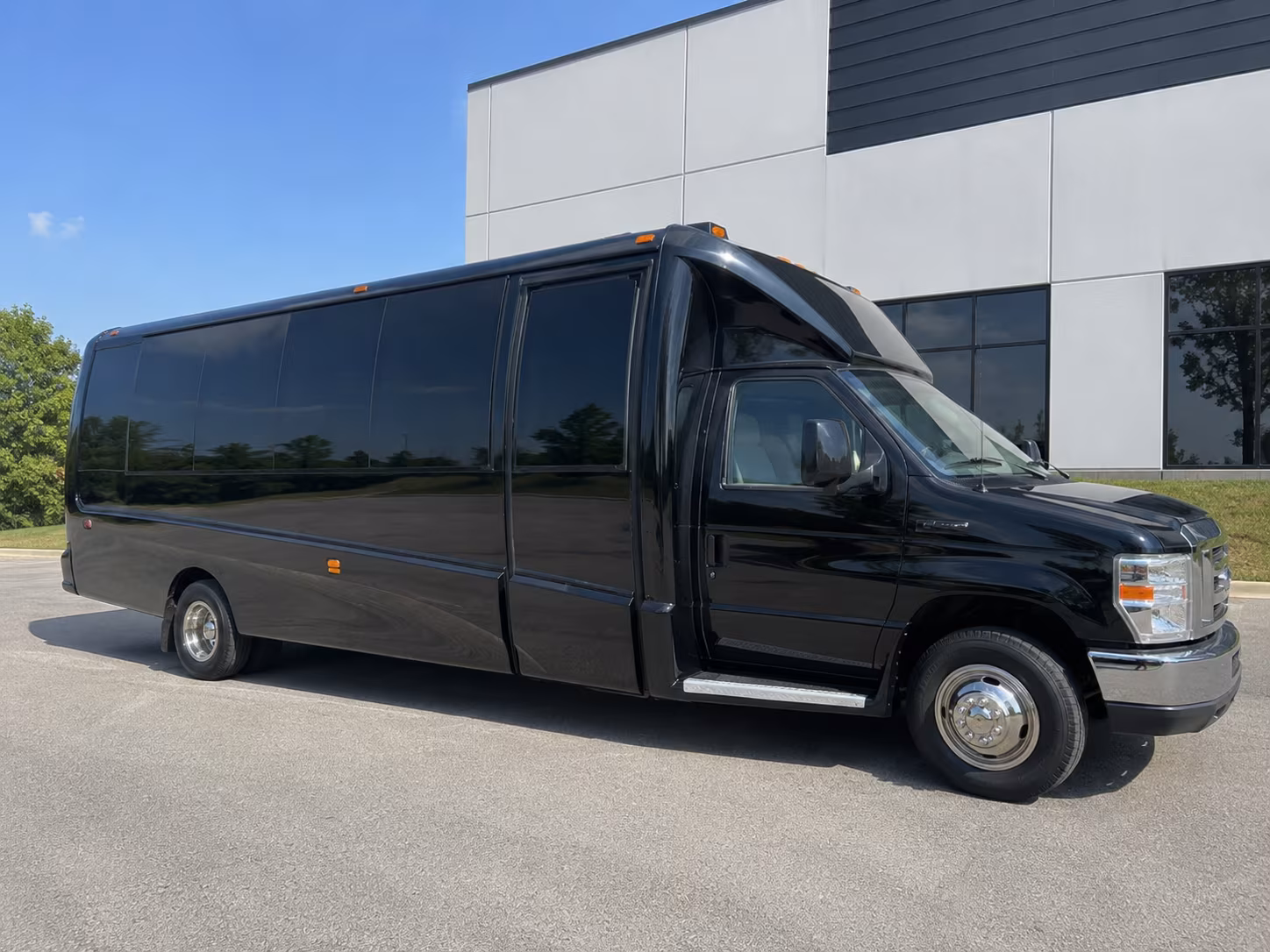 rent a lewisville prom party bus or charter bus today