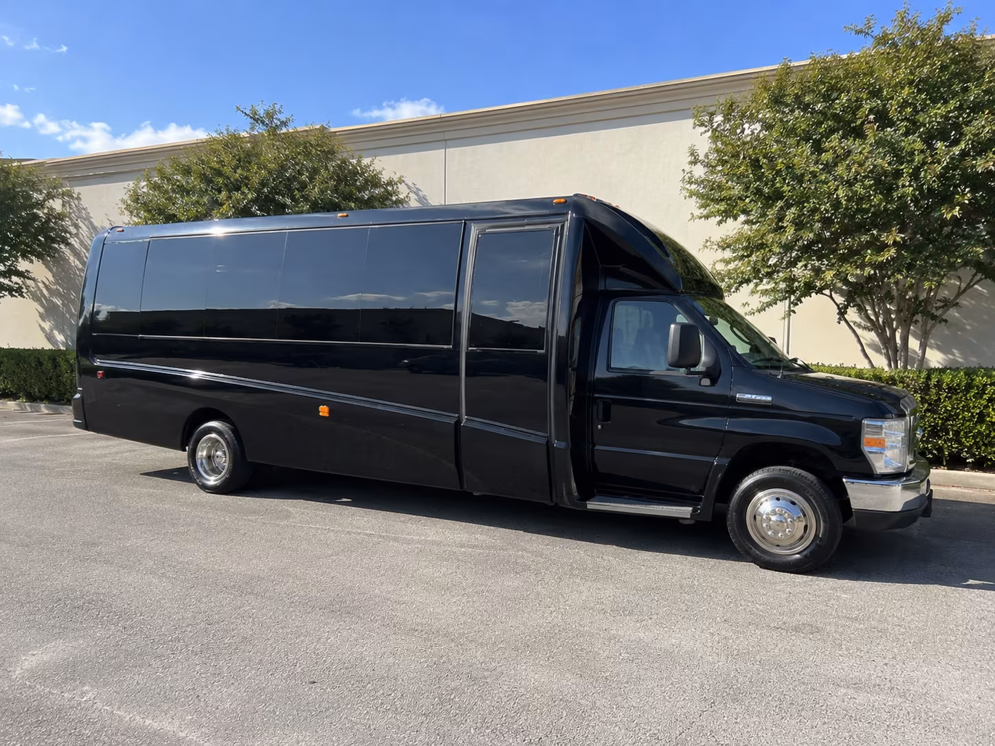 why book winery and brewery tours through lewisvilleshuttlebusrentals com